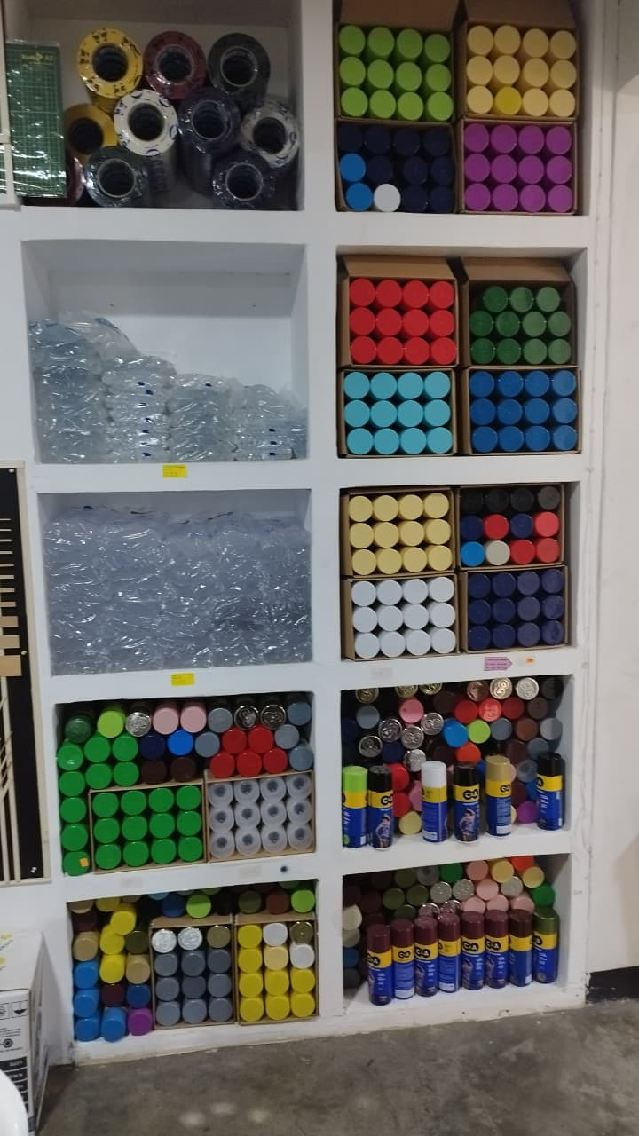 Varios